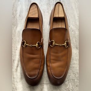 Gucci Men’s Jordaan Horsebit Leather Loafers Cuir Tan Brown